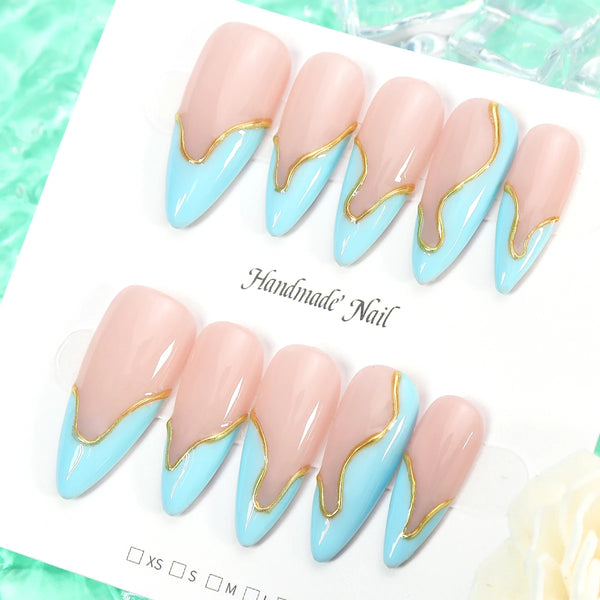 10pcs Gold Metallic 3D Press-On Almond Fake Nails