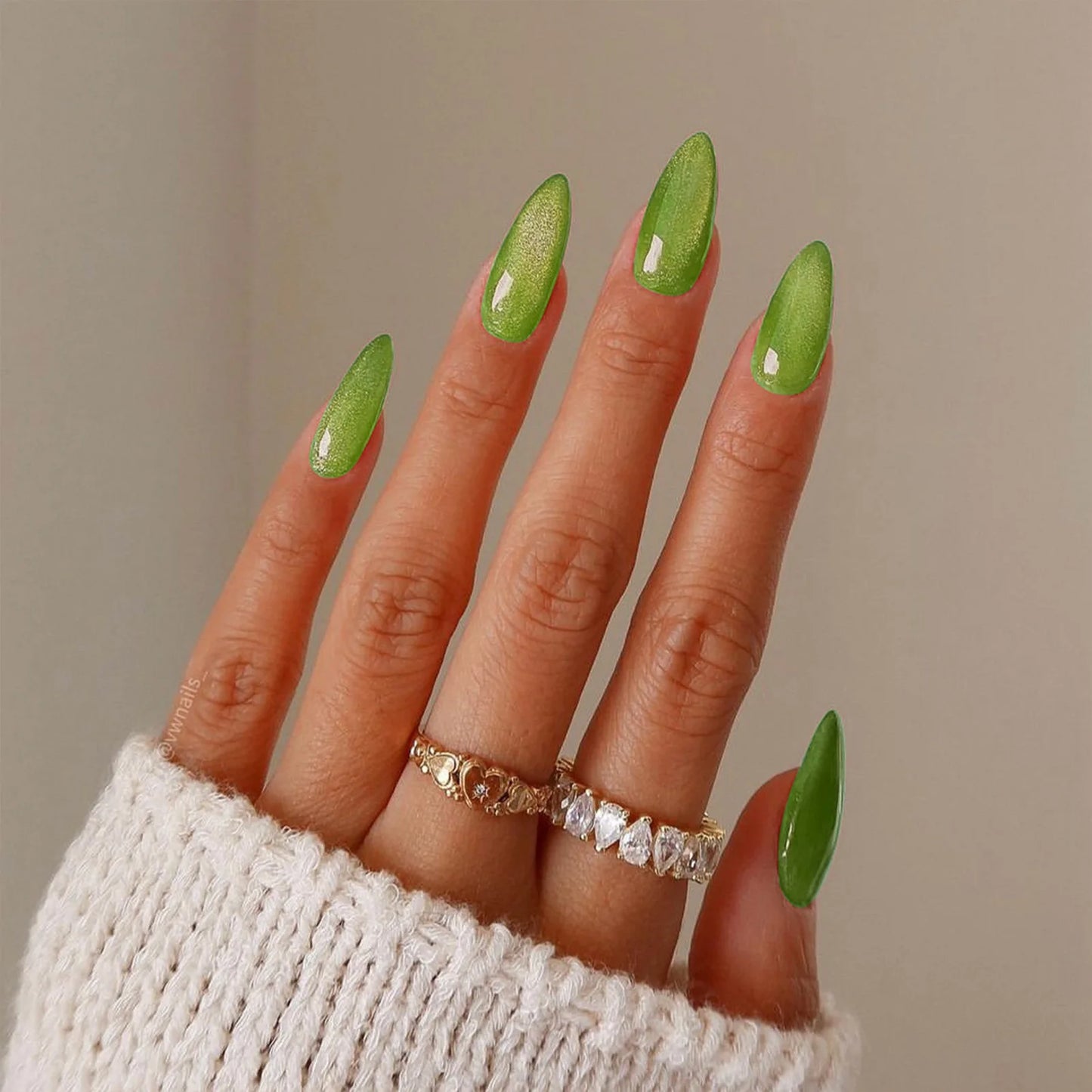 Shiny Green Design Nail Art