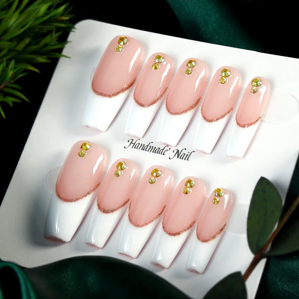 10pcs Gold Metallic 3D Press-On Almond Fake Nails