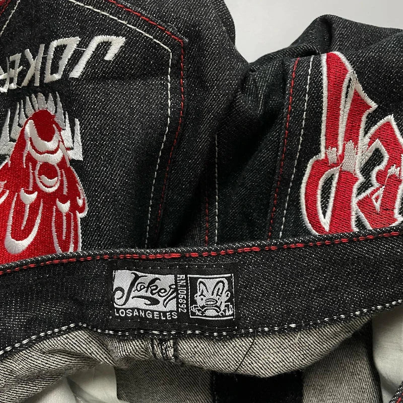 Y2K Style Baggy Jeans: Retro Streetwear for the Hip-Hop Generation