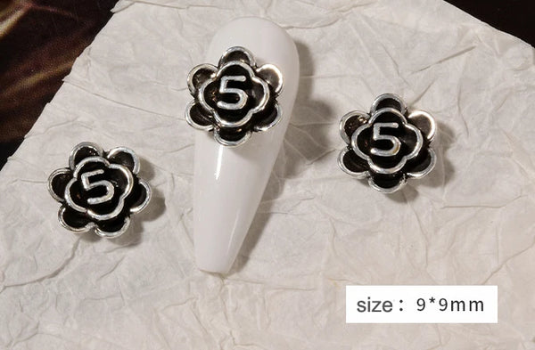 10pcs Retro Punk Nail Art Charm 3D Punk Silver Bows Heart Rabbit Dollar