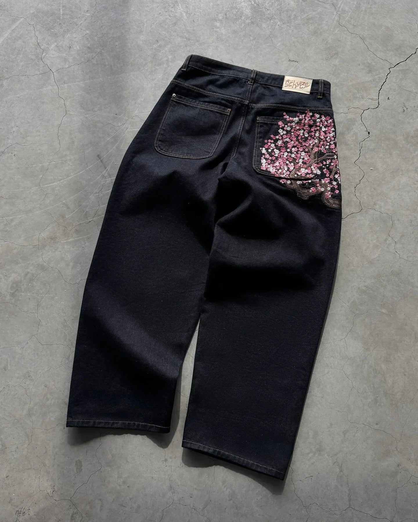Men's Vintage Cherry Blossom Embroidery Jeans Harajuku Loose