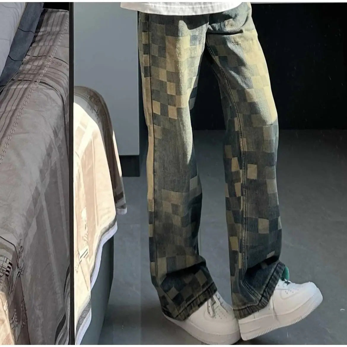 Men's Retro Checkered Jeans Washed Loose Straight Micro Flared Pants