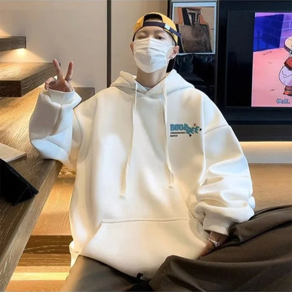 Osigrandi Lettering Skateboard Print Men Hoodie