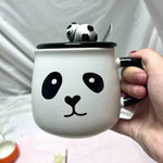 Entzückende handbemalte Panda-Keramiktasse: Hitzebeständig, Deckel und Löffel inklusive – Perfektes Geschenk für Paare