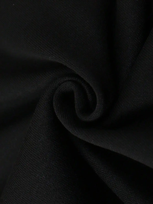 In Dornen verstrickte Skelette: Edgy Streetwear für Männer 