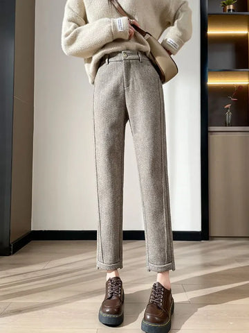 Bleiben Sie gemütlich und stilvoll mit hoch taillierten geraden Tweed-Hosen für Herbst und Winter 2023