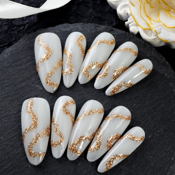 10pcs Gold Metallic 3D Press-On Almond Fake Nails