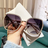 Trendy Shiny Edge Sunglasses