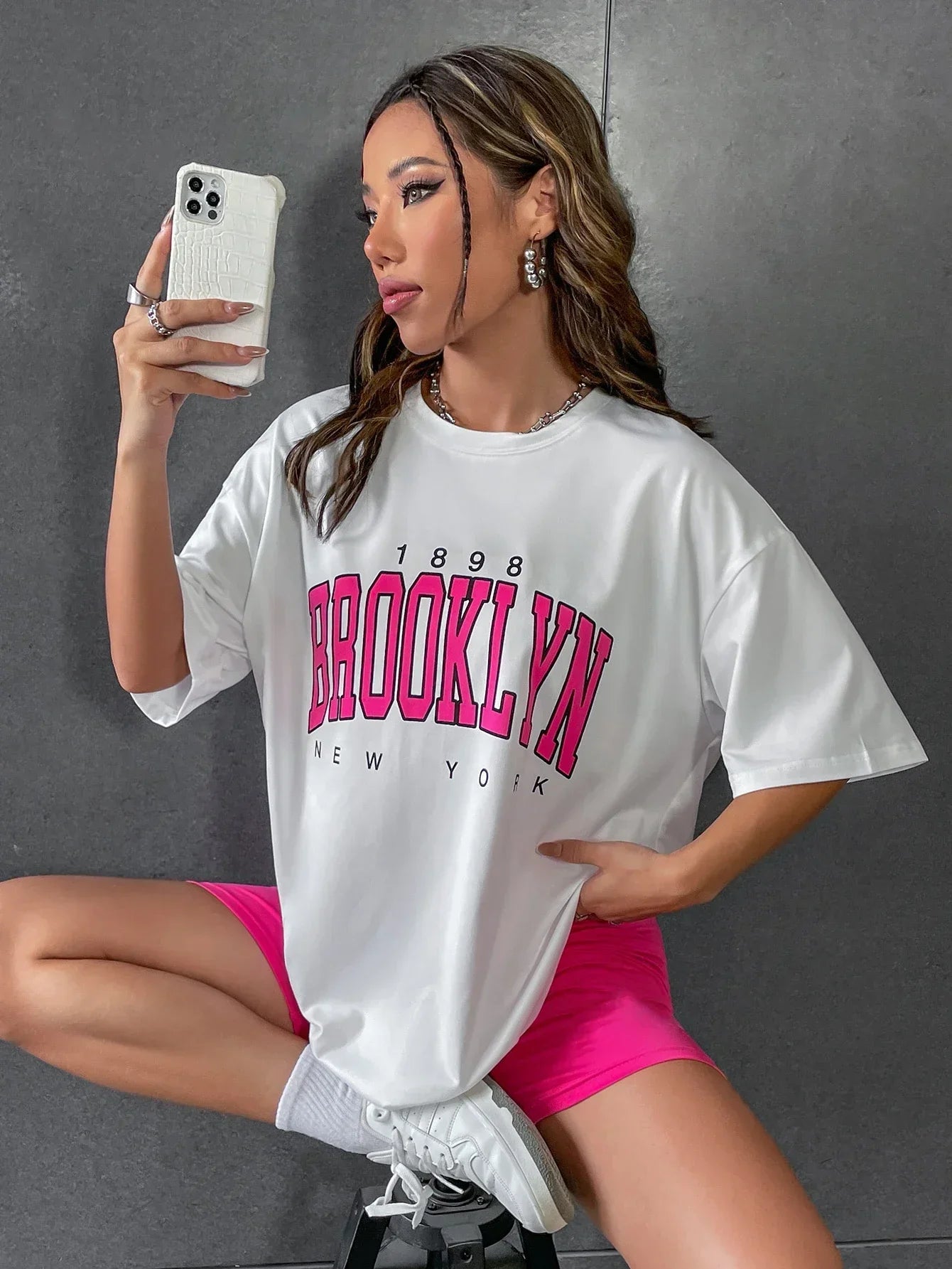 Women’s 1898 Brooklyn Graphic T-Shirt 90s Retro