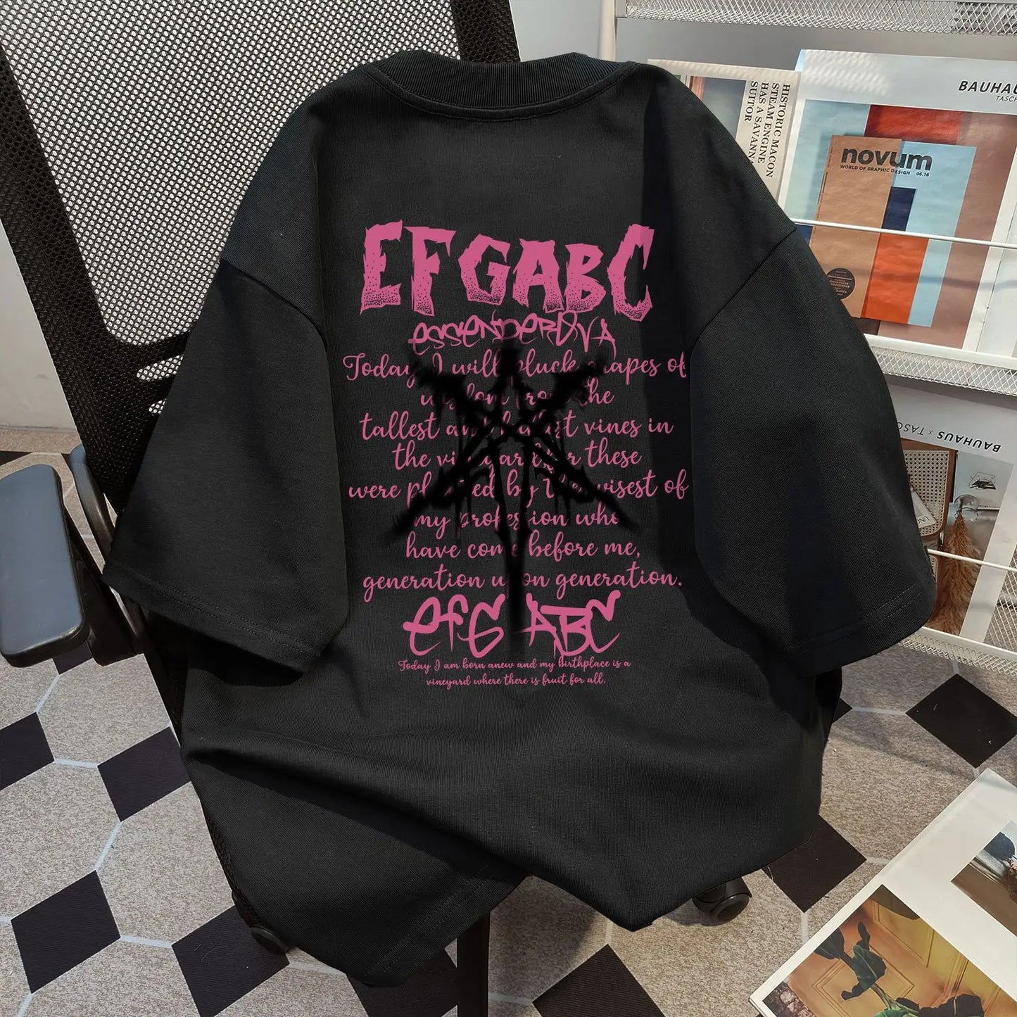 Abstract Text Graphic Men T-Shirt Oversized Streetwear Casual