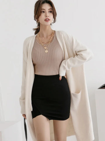 Cozy up in Style: Women's Thick Warm Sweater Cardigan with Pockets