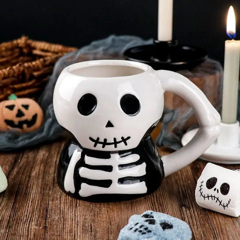 Halloween-Tasse aus Keramik mit handgezeichnetem Design, große Kapazität
