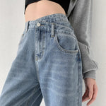 Mom-Jeans mit weitem Bein, hoher Bund, schmeichelnde Passform