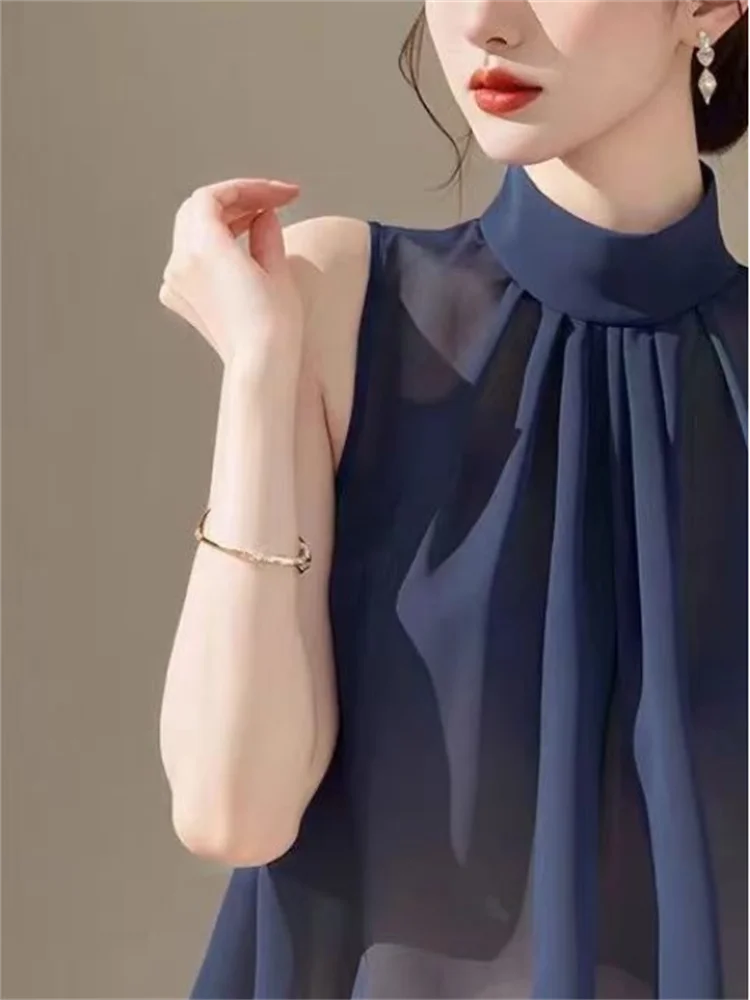 Sleeveless Halter Pleated Blouse – Summer Top for Women