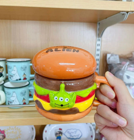 Nette Hamburger Becher Unterglasur Farbe Lustige Dreidimensionale
