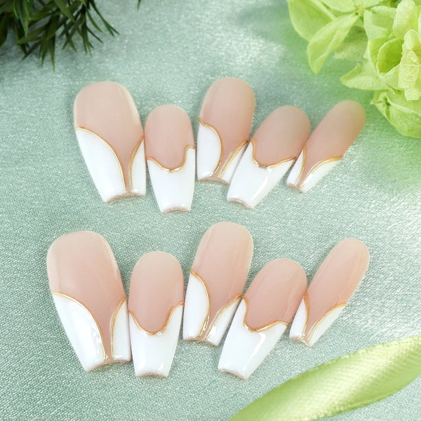 10pcs Gold Metallic 3D Press-On Almond Fake Nails